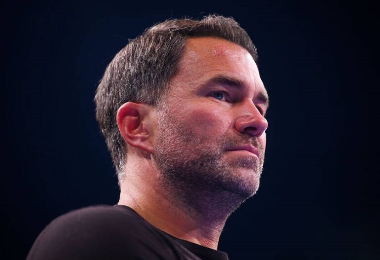 Промоутер розвіяв чутки про бій ексчемпіонів у надважкій вазі