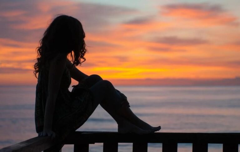 Психолог назвав корисні ознаки самотності