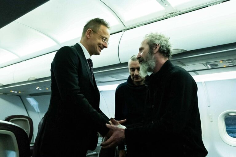 Путін “звільнив” двох угорців із полону: у МЗС відреагували