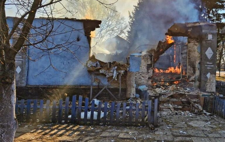 Росія атакувала дронами пожежну частину на Сумщині