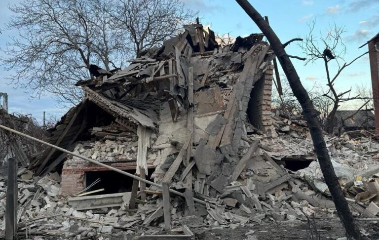Росіяни скинули три бомби на Слов&rsquo;янськ, є жертви