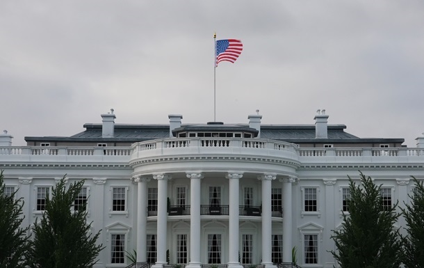 Шок у Затоці: чому Вашингтон мовчить, поки РФ “зливає” США Ірану