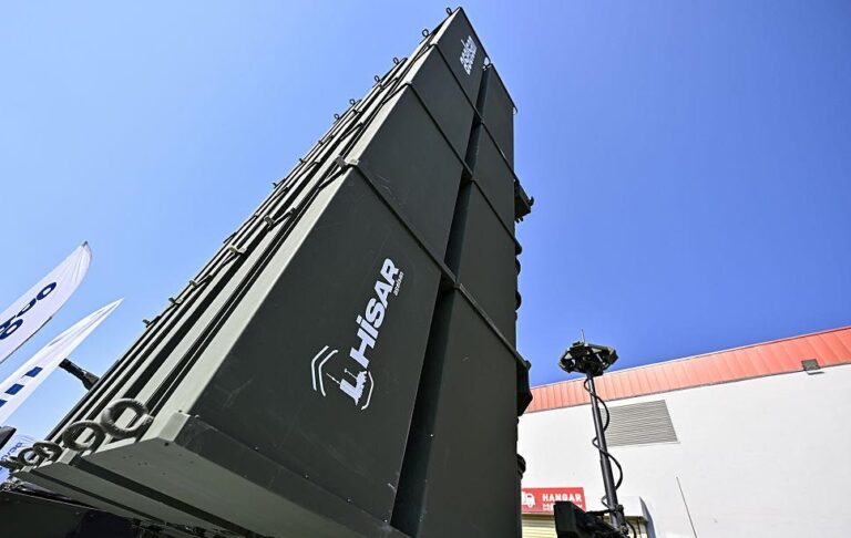 Сили ППО НАТО збили іранську ракету, що летіла до Туреччини