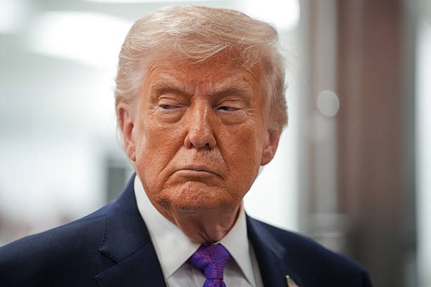 Трамп: Хочемо домовлятися з Іраном, та нема з ким