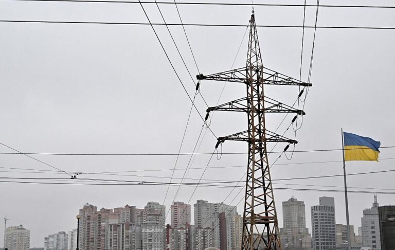 Україна і Румунія збудують дві лінії електропередач – Зеленський