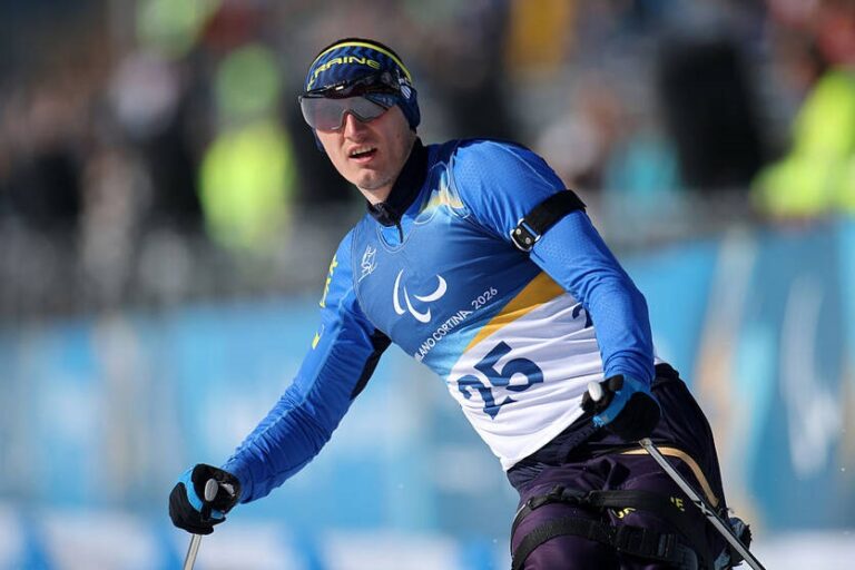 Українські лижники стали срібними призерами Паралімпіади