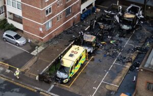 В Лондоні підпалили чотири швидкі єврейської організації