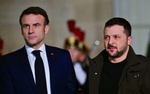 Зеленський завтра зустрінеться з Макроном в Парижі