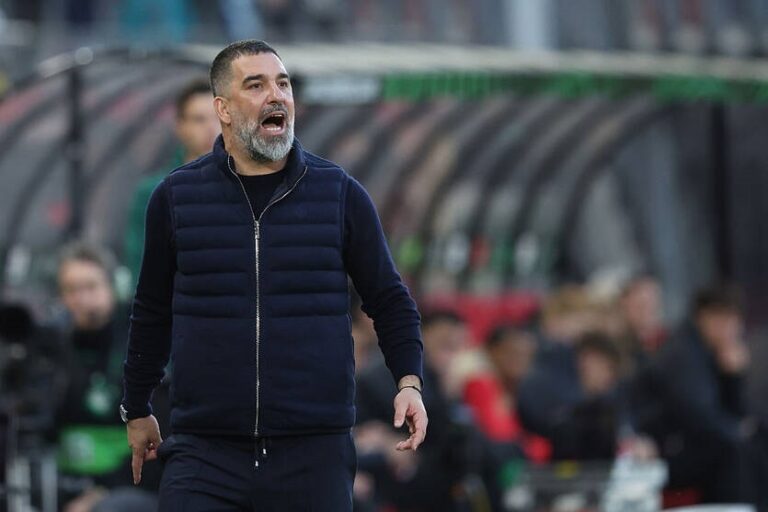 Арда Туран дякує АЗ Алкмар і налаштовується на Крістал Пелес