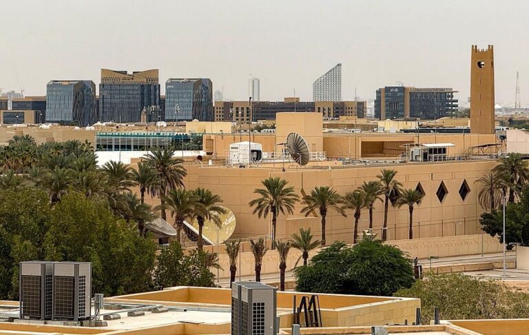 Атака на посольство США в Ер-Ріяді: ЗМІ дізналися масштаби руйнувань