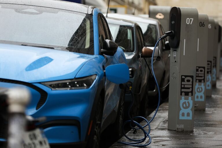 Частка електрокарів в ЄС сягнула 19,4%