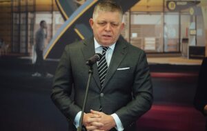 Фіцо звернувся до переможця виборів в Угорщині