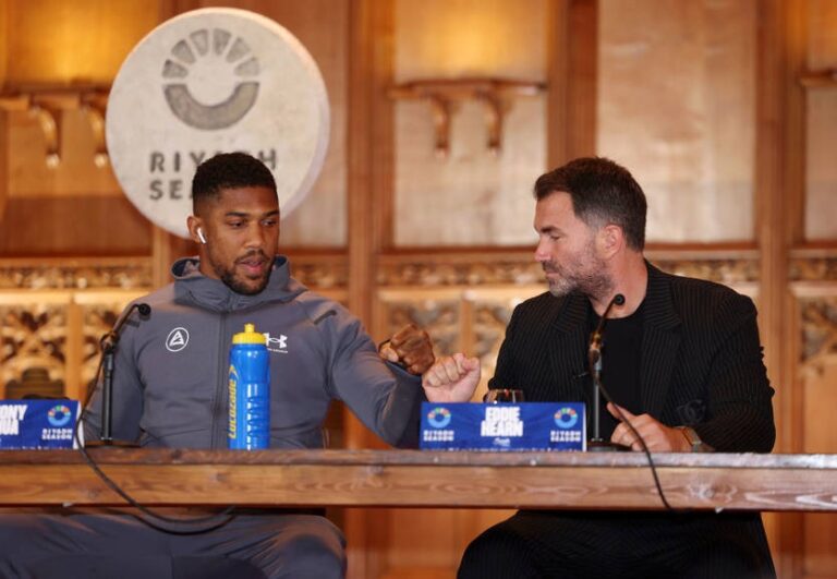 Команда Джошуа планує проміжний поєдинок перед Ф&rsquo;юрі