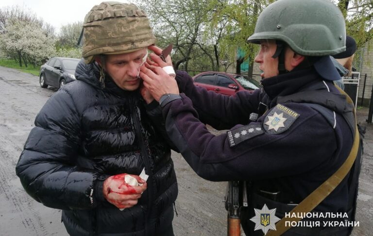 На Дніпропетровщині чоловіка кинув гранату в п’ятьох поліцейських
