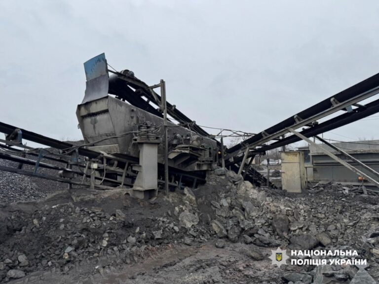 На Волині викрили видобуток 105 тисяч тонн копалин