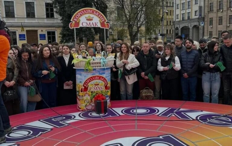 Навколо Караоке на Майдані спалахнув скандал через нібито оплату за виступ