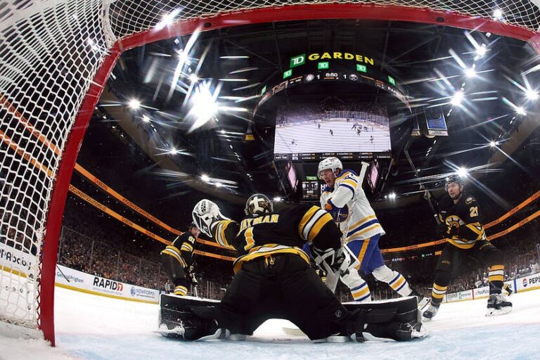 НХЛ: Кароліна та Колорадо святкують перемоги