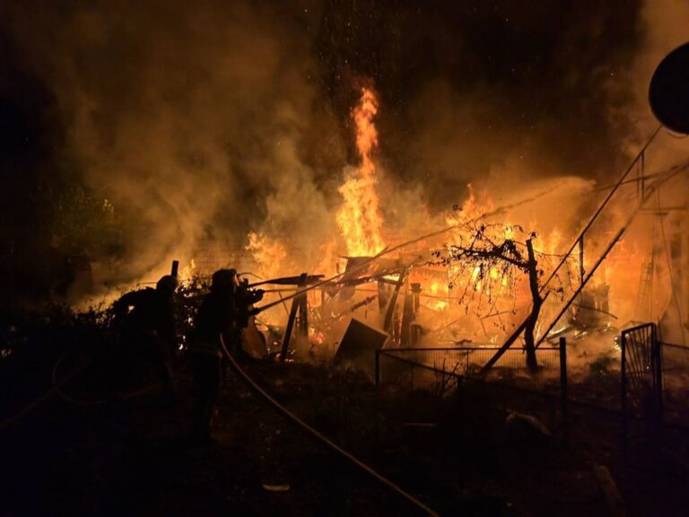 Одесу масовано атакували БпЛА: поранені і руйнації