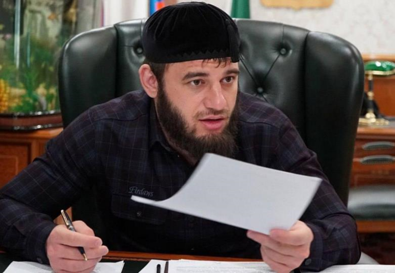 Племінник та експомічник Кадирова збагатились за рахунок заводів Danone