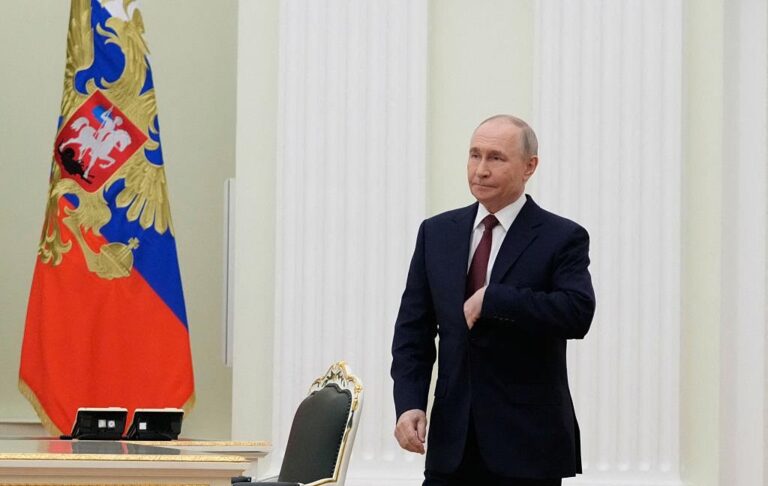 Путін анонсував “великоднє перемир’я”