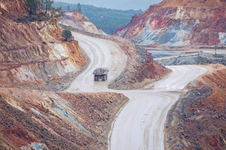 США та ЄС готують угоду щодо критично важливих мінералів – ЗМІ