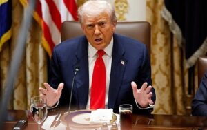 Трамп спрогнозував швидкий “вибух” нафтової інфраструктури Ірана