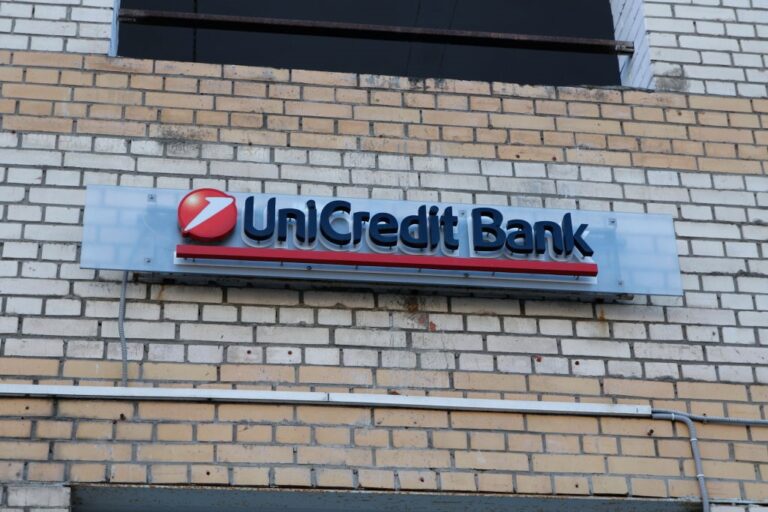 UniCredit ліквідує банк у Росії – ЗМІ