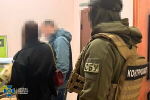 В Україні викрили шахрайський кол-центр, який видурював гроші у військових