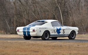 Ford Mustang 60-х продали на аукціоні майже за 4 мільйони доларів