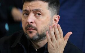 “Гаряча фаза” війни може закінчиться до зими – Зеленський