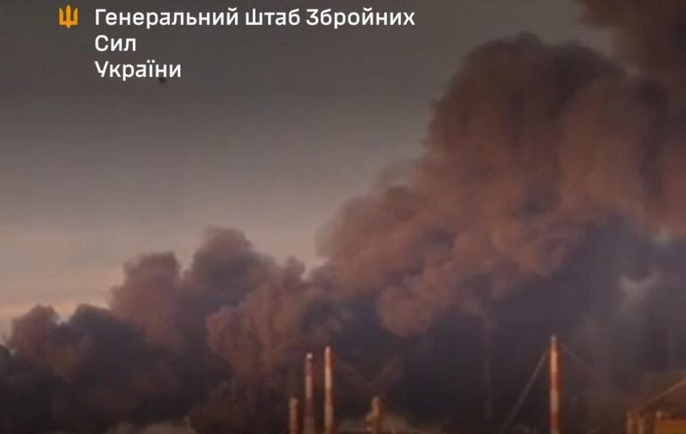 Генштаб підтвердив ураження Саратовського НПЗ