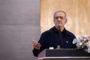 Іран після трьох місяців відключення поновлює доступ до інтернету