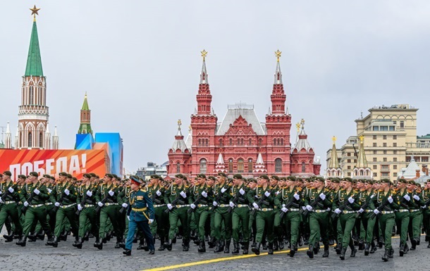Лідери країн колишнього СРСР масово проігнорували парад у Москві
