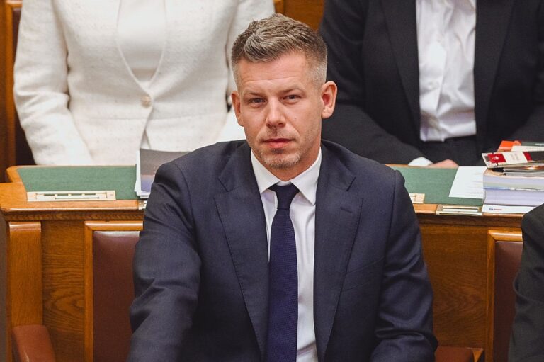 Мадяр закликав президента Угорщини піти у відставку