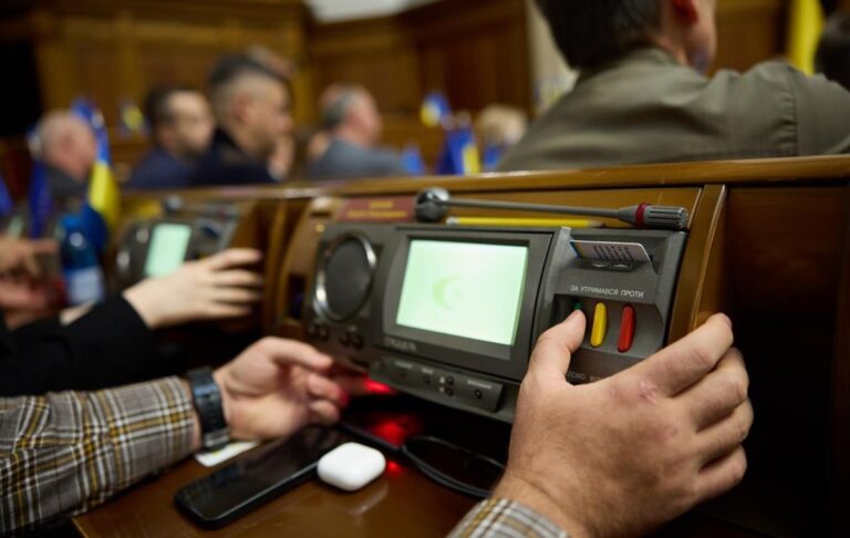 Рада схвалила рекордне збільшення витрат на армію