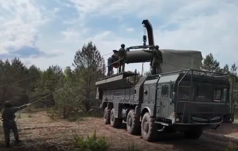 Росія доставила ядерні боєприпаси до Білорусі