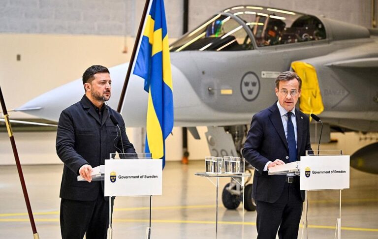 Швеція подарує Україні 16 винищувачів Gripen