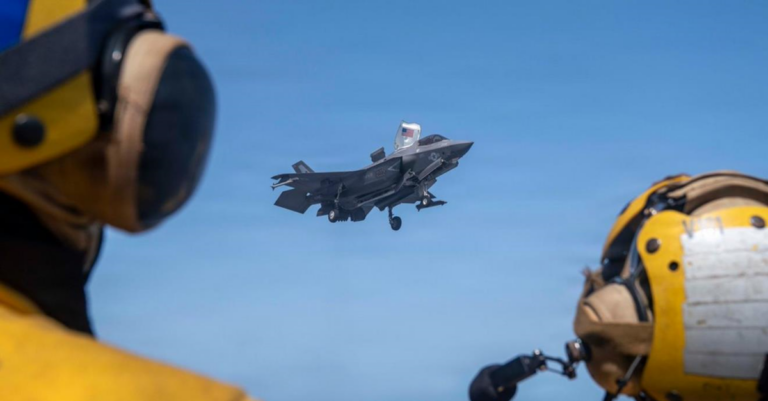 США атакували судно на шляху до Ірану