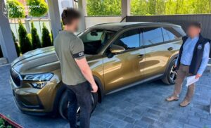 Топпосадовці Франківщини організували схему на будівельних дозволах
