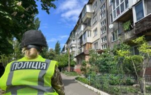 У Києві чоловік погрожував відкрити газ у квартирі та підірвати будинок