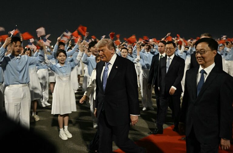 Вперше за 9 років. Трамп приїхав в Китай
