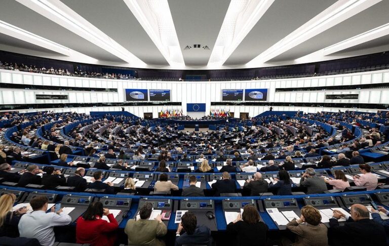 Європарламент відреагував на нові мита Трампа
