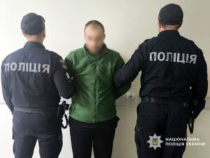 Жителю Чернігівщини загрожує довічне за зґвалтуванні падчерок