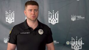 Поліція викрила зловмисників, які виманили понад мільйон гривень, обіцяючи фейкову допомогу