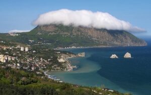 Крим частково залишився без світла та води