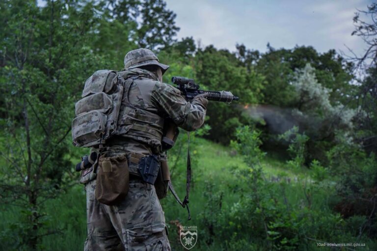 На Покровському напрямку відбито 18 атак РФ
