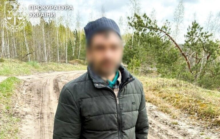 На Рівненщині вітчим ґвалтував малолітню падчерку