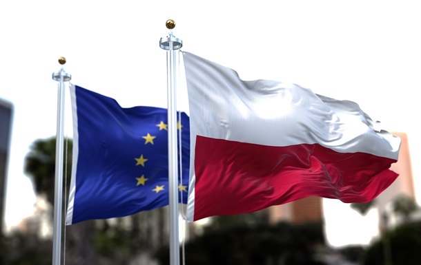 Польща підписала мільярдні контракти за програмою ЄС з переозброєння