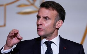 Президент Франції назвав роль Європи у переговорах з РФ