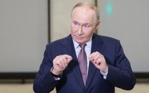 Путін пообіцяв створити супутникове угруповання, що перевершить Starlink